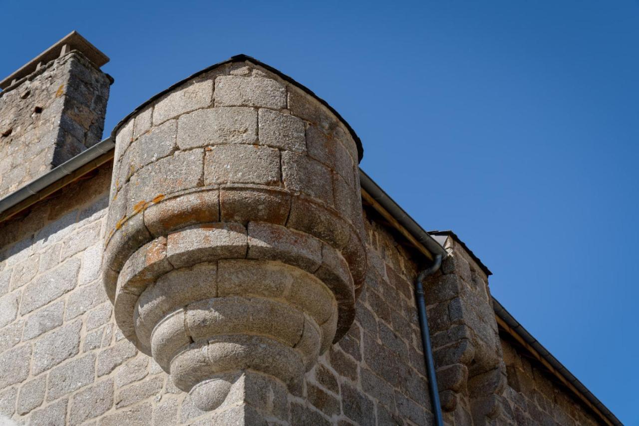Le Petit Chateau Du Villard Le Malzieu-Forain Exteriör bild