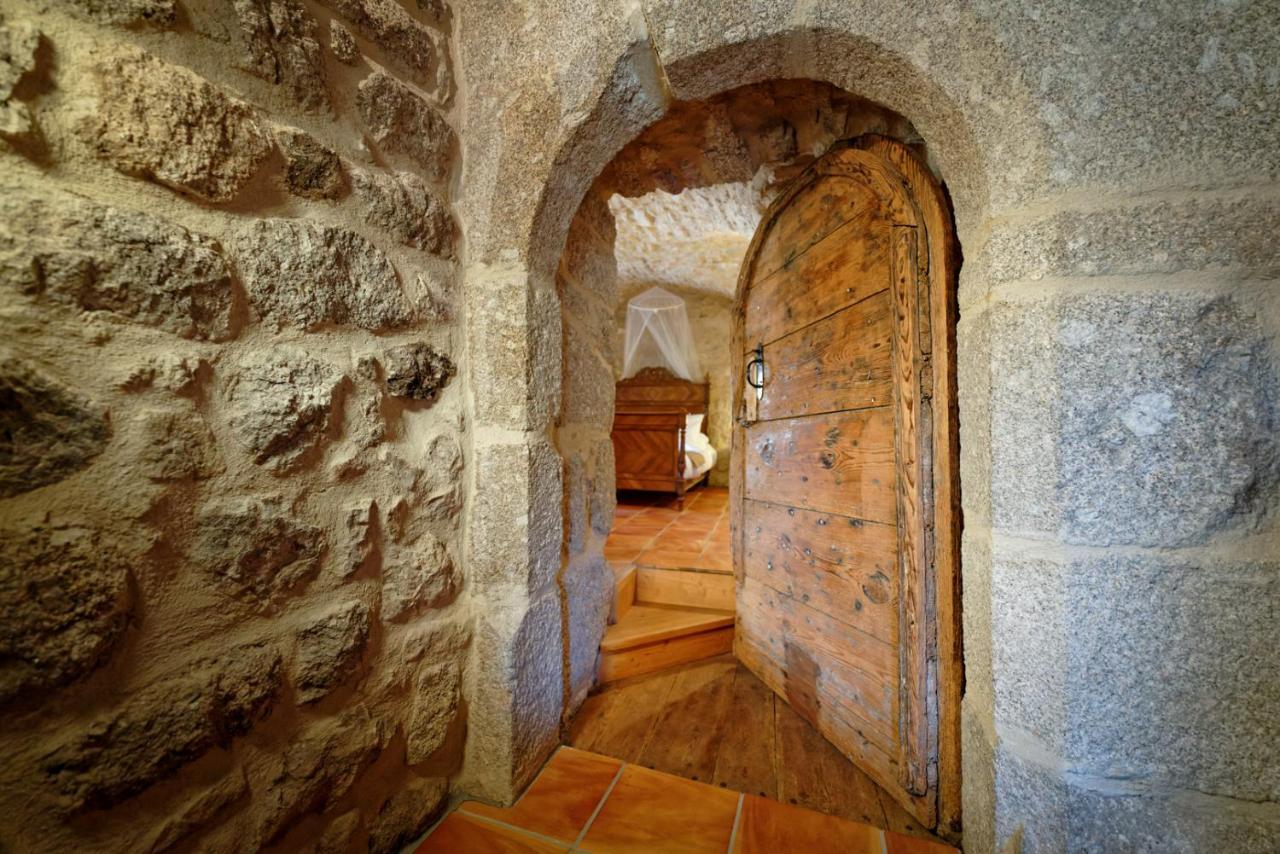 Le Petit Chateau Du Villard Le Malzieu-Forain Exteriör bild